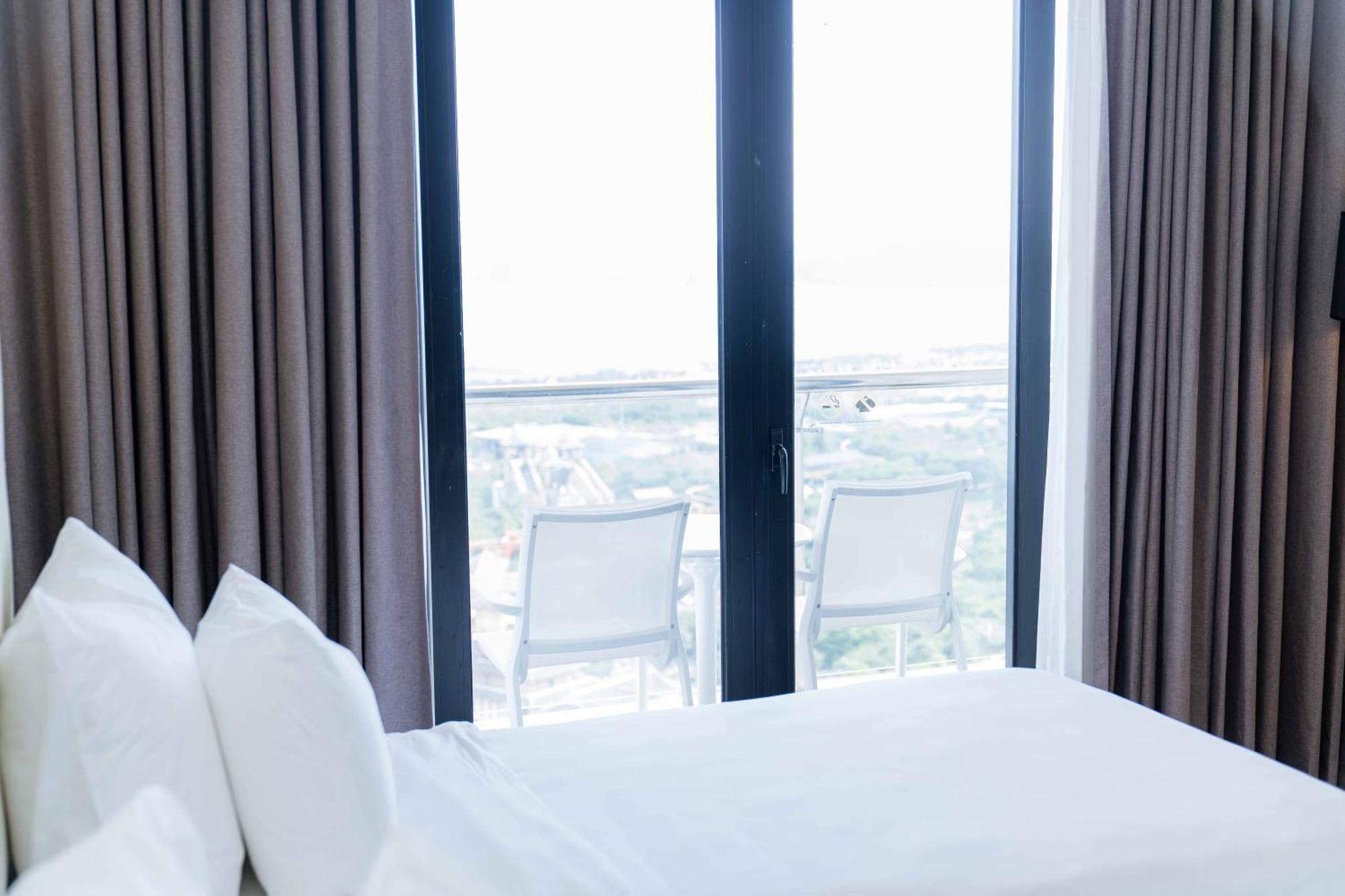 Hotel Soleil Ha Long, Trademark Collection By Wyndham Esterno foto